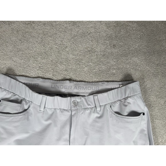 Under‎ Armour Gray Golf Pants Size 42x32 Flat Front Lightweight Performance Euc - Picture 4 of 10